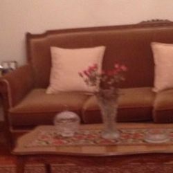 Κλασσικό σαλόνι (4θέσιος καναπές + 2 πολυθρόνες)
