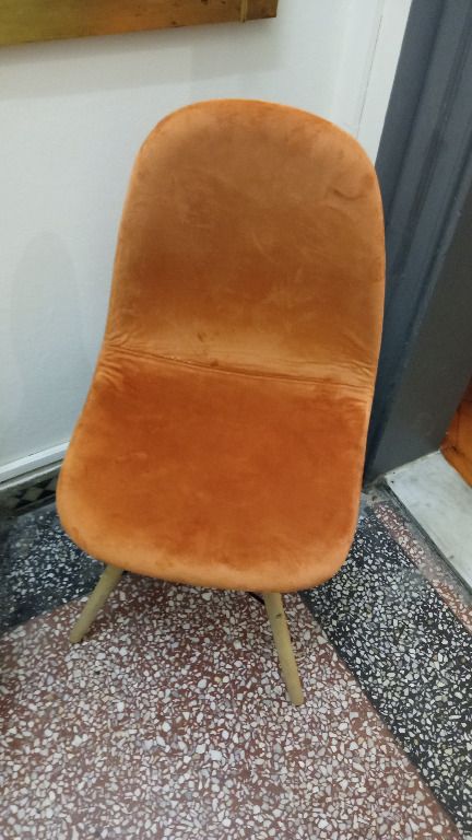 Καρέκλα βελούδο κεραμιδί φυσικό πόδι  ΠΡΟΣΦΟΡΑ 23,00 ευρώ !!