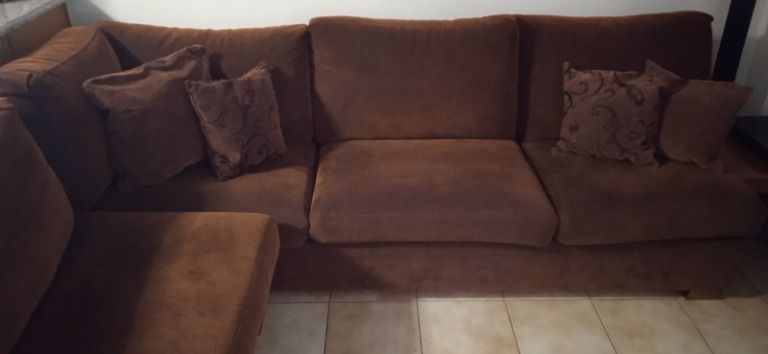 Γωνιακός καναπές