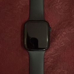 iPhone 12 mini και Apple Watch 7 45mm