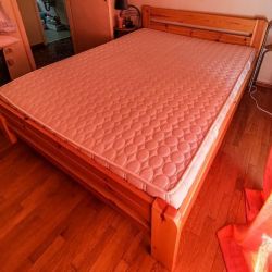 Διπλό ξύλινο κρεβάτι & στρώμα