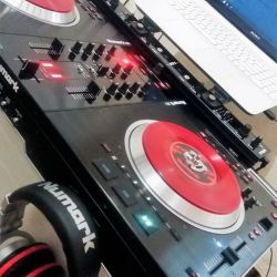 Numark NS7+NSFX Motorized DJ Controller