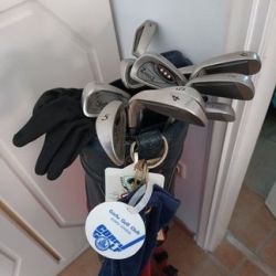 Σετ μπαστούνια γκολφ & δερμάτινη τσάντα / set golf clubs