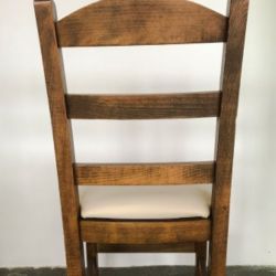Καρέκλες από μασίφ ξύλο