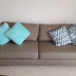 Τριθέσιος και Διθέσιος καναπές σαλονιού